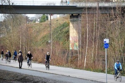 Almanya’da 100 Kilometrelik Bisiklet Otobanı Açılıyor