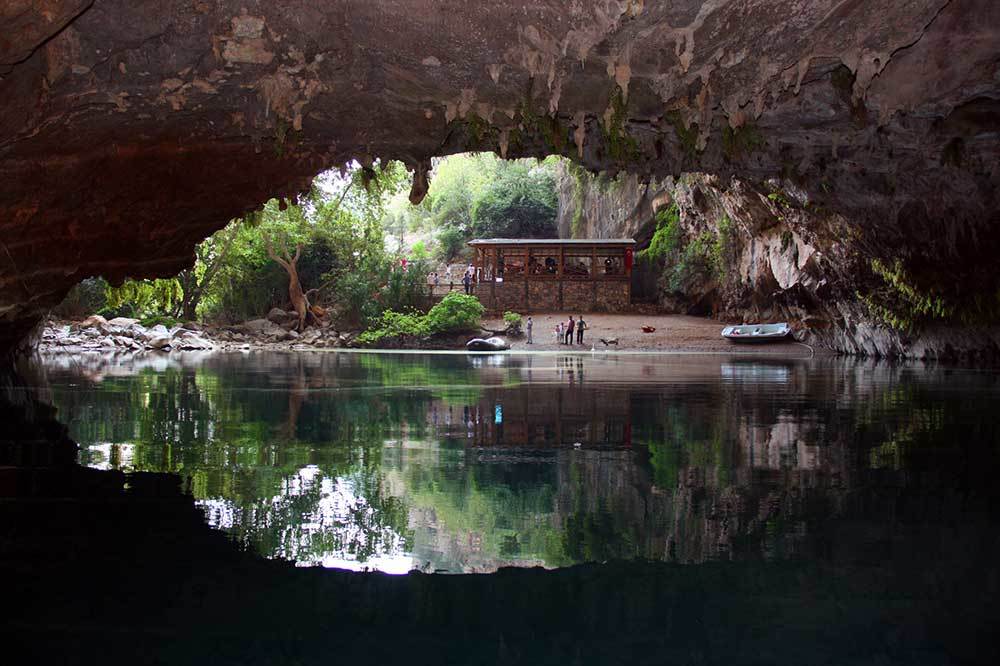 Altınbeşik’i Peşkeş Çektirmeyeceğiz