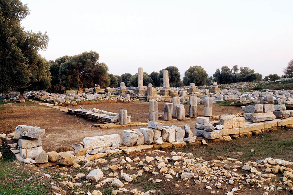 İş Bankası’ndan Teos’a Destek