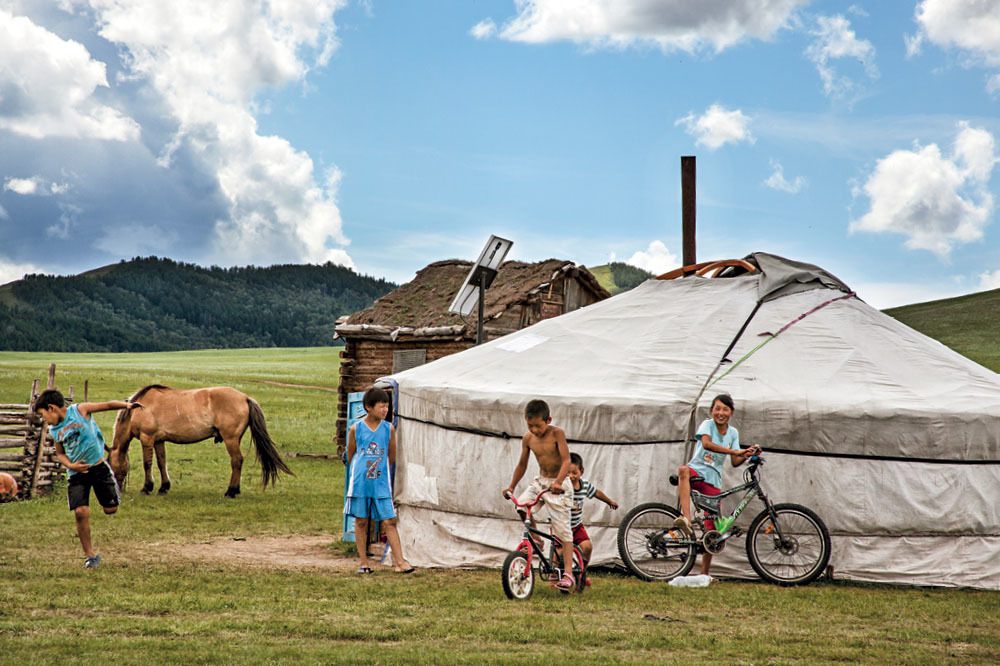 Moğolistan, Ebedi Göğün Altında