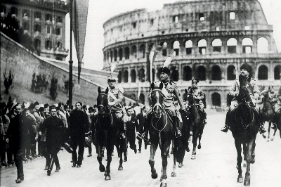 Benito Mussolini, Diktatörün Yolu