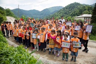 Senoz Vadisi'ne Çocuklar Sahip Çıkıyor