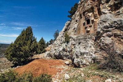  Yağmalanan Geçmiş