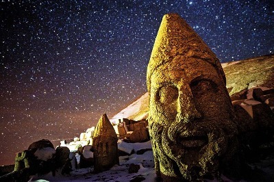 Zamansızlığın Büyücüleri